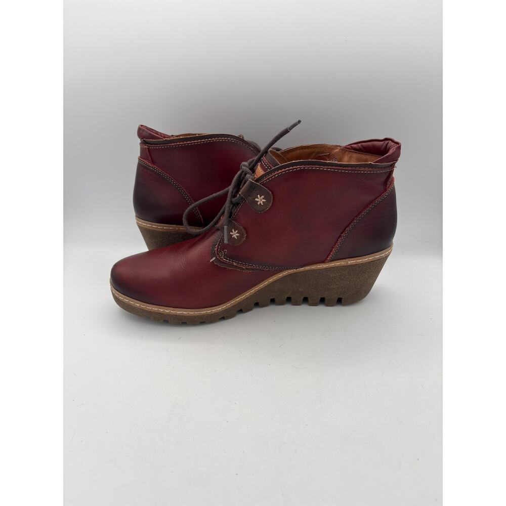 Women’s Pikolinos Size 9.5 Cherry Red Wedged Ankle Boots - Picture 5 of 6